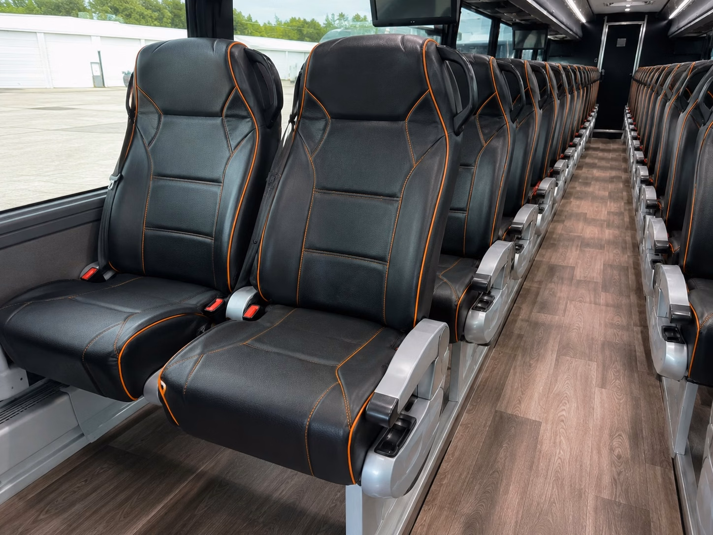 how the distance and duration of your trip affect pasadena bus rental rates