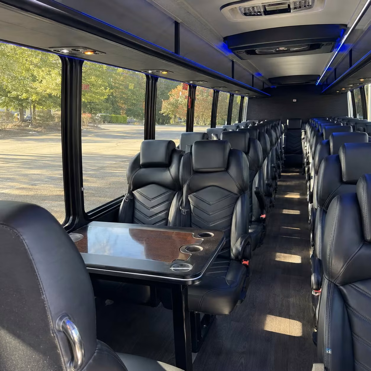 pasadena 15 passenger minibus rental