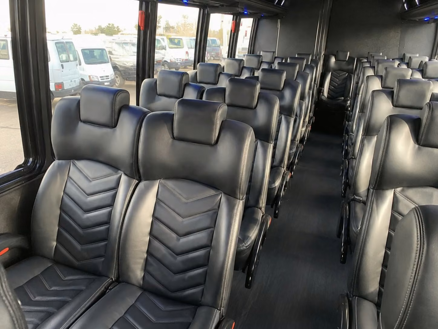 pasadena 18 passenger minibus rental