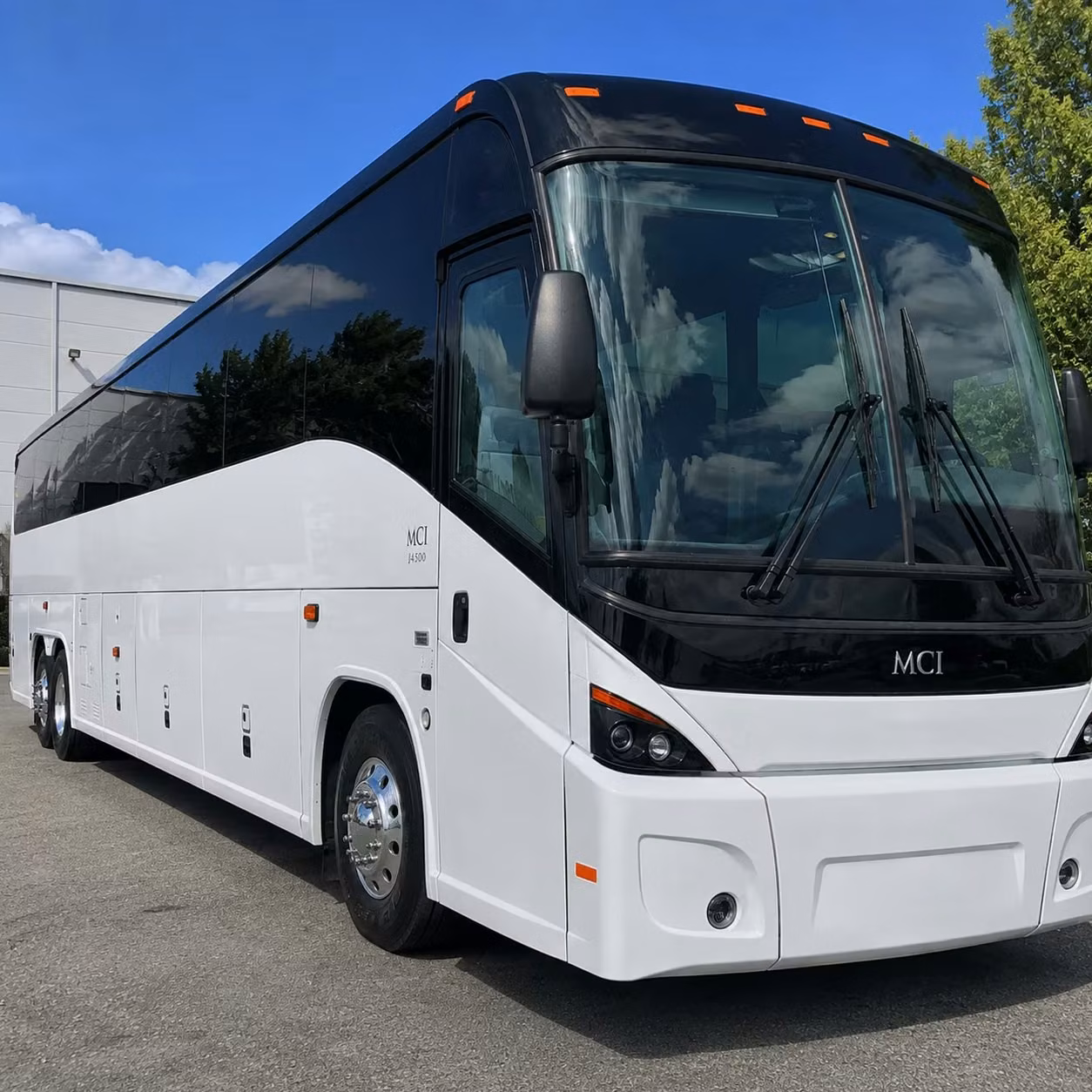why pasadena s defense and law enforcement agencies trust charter bus networks for group moves